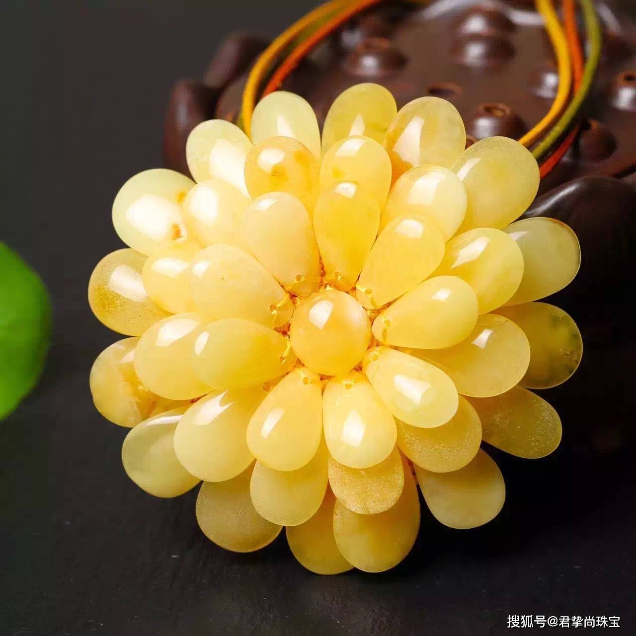 蜜蜡:自然宝石的多元价值探究_能量_作用_功效