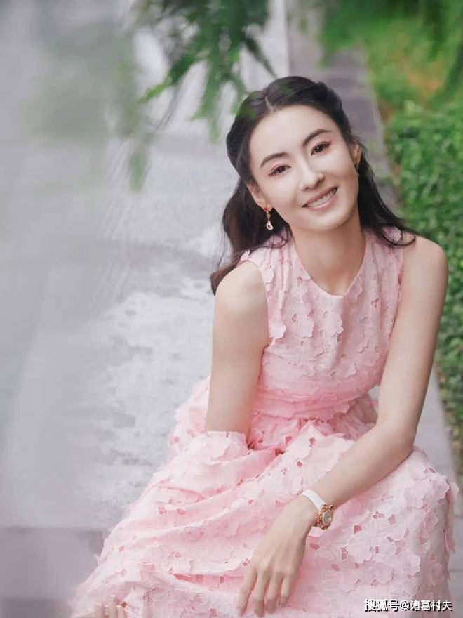 张柏芝的身材更是让人赞叹不已.