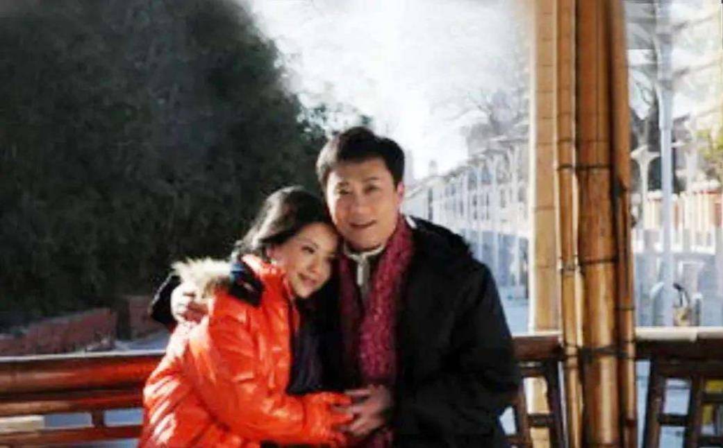 原创耿为华宠妻15年却被分手分手时抱着女儿痛哭今53岁仍单身