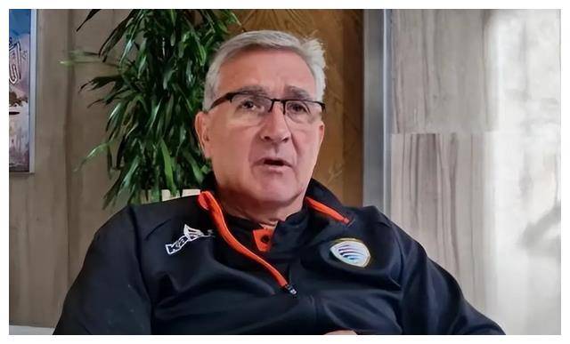 国足大换血,8人离队,四大归化助力战役_伊万诺维奇_主场比赛_实力