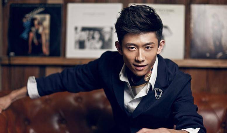 原创从年轻实力戏骨到现在无戏可拍张一山他到底做错了什么