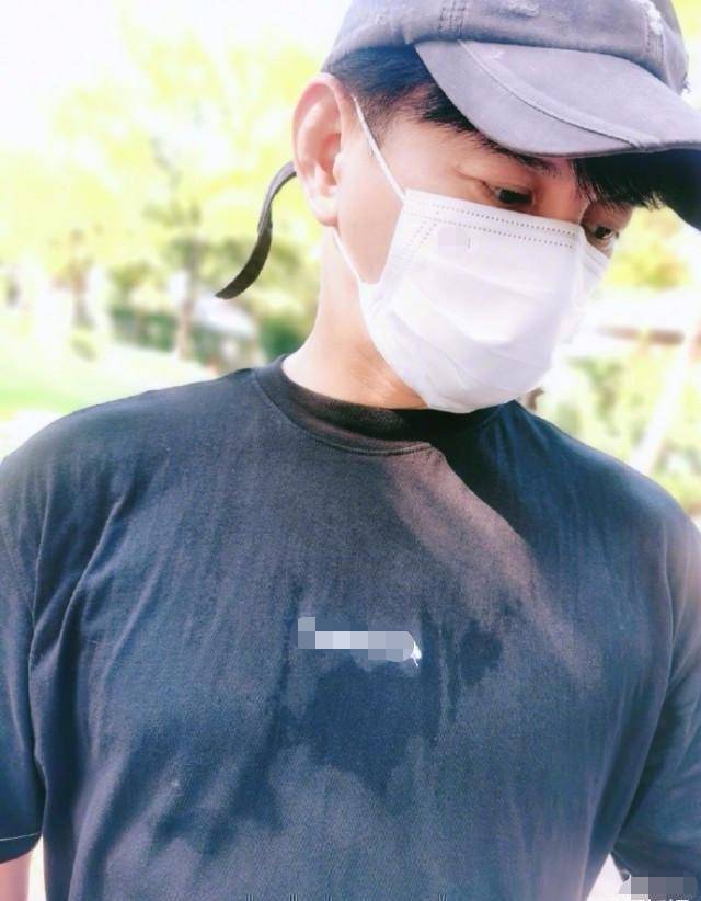 原创原创吴奇隆素颜健身汗流浃背身材健硕魁梧瘦了迎接刘诗诗归家