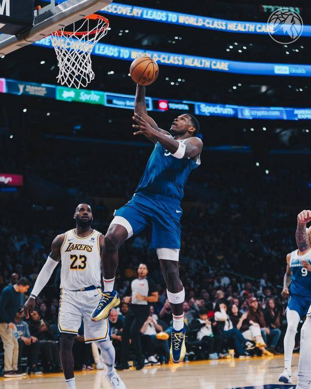 詹姆斯29 8 9_爱德华兹_里德_nba