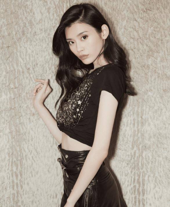 奚梦瑶,仅5个月就瘦成"纸片人",何鸿燊儿子可要长心了_状态_身材_裙装