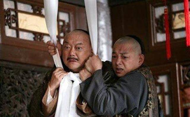 原创和珅抄家时搜出白银10亿此人更贪抄家时搜出此物足足64吨