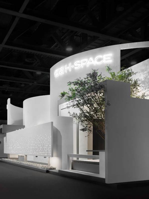 恒洁谢英凯hspace质然之境的极致探索