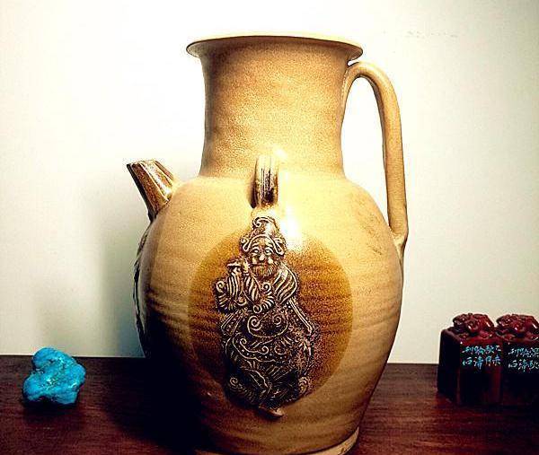 原创收藏家捐赠全部文物上交获奖1500万专家仔细鉴定后却说是假货