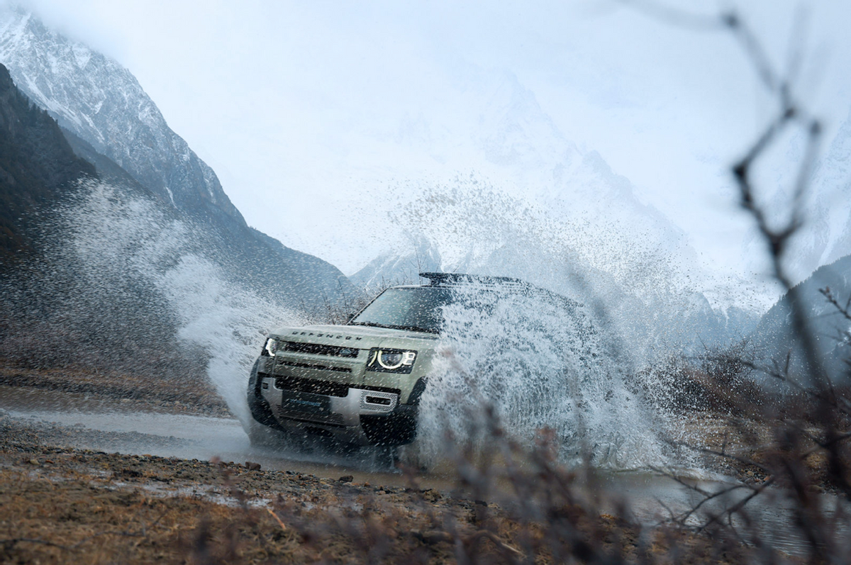 开最霸气的硬派越野车,体验最有腔调的越野生活