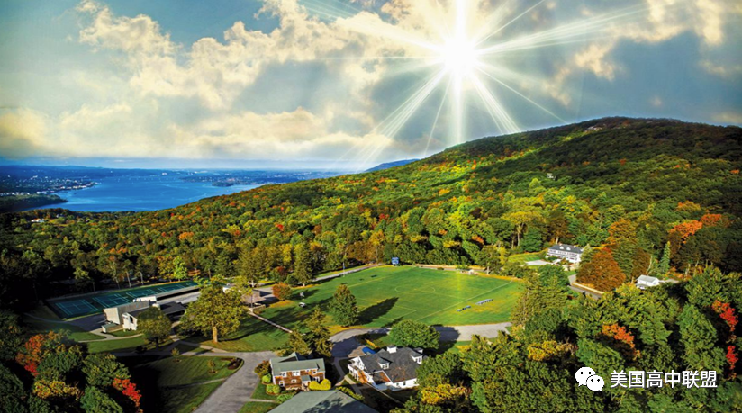 可用多邻国成绩申请的顶尖私立美国高中_大学_课程_毕业生