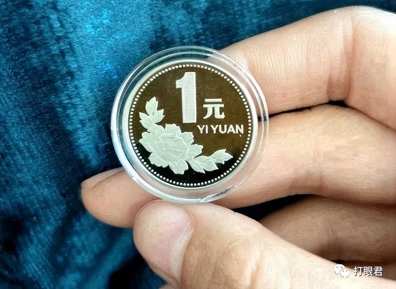 原创常用的1元硬币拿去集市变卖行家值10克黄金不在话下