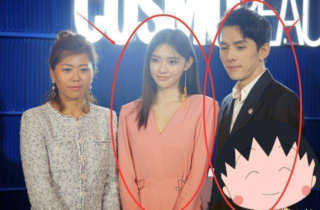 原创路人镜头下李佳琦和林允长啥样关掉10级美颜滤镜后终于相信粉丝们