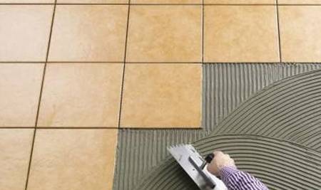 原创有网友问做了防水的墙面用什么贴瓷砖更牢固