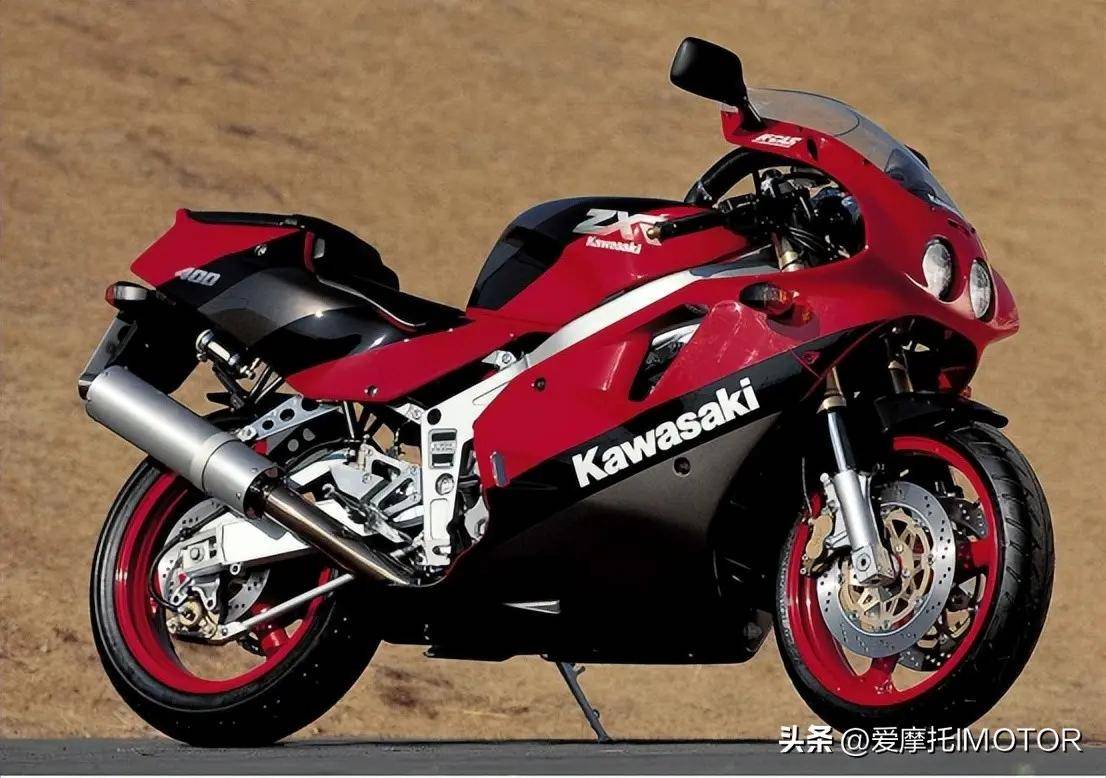 4缸的川崎zx-4r要来了,你还记得那台400cc仿赛杀器zxr400吗?