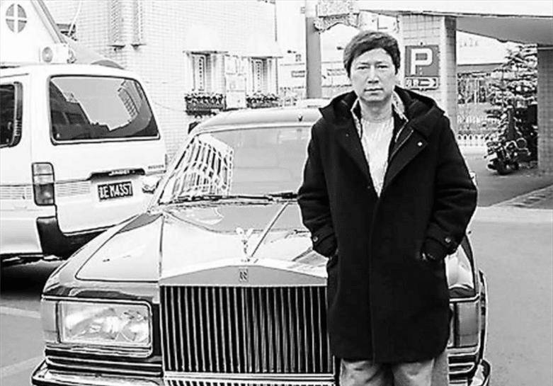 李春平:出卖色相娶大38岁好莱坞女星,继承百亿资产,后来怎样了_女明星