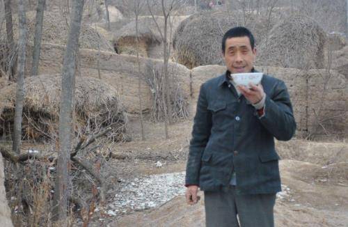 原创云南恶徒张永明杀害20多人后做成腊肉还将被害者当鸵鸟肉卖掉