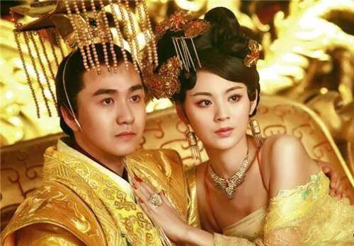 张丽华:10岁进宫,16岁被宠幸,23岁晋贵妃,30岁却遭斩杀_陈叔宝_红颜