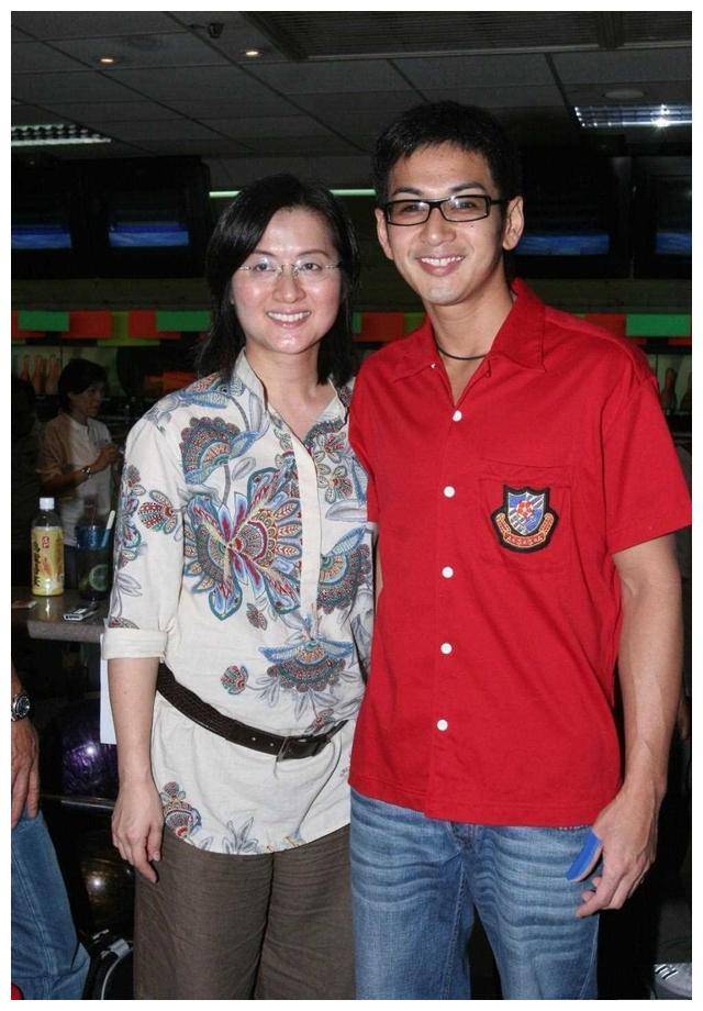 雷颂德庆生,方中信惊讶!私下交情,共聚车友会._白敬亭_吴家乐_争议