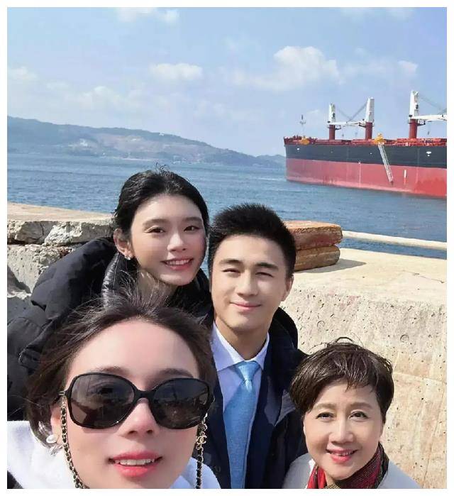 奚梦瑶35岁生日:家人赠一艘新船?属于她还是家族的?_家庭_蓝瞳_王子何
