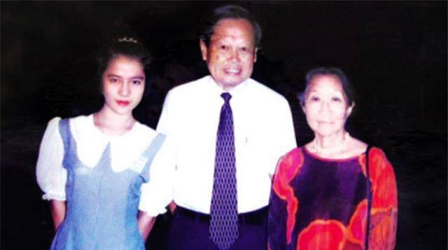 原创杨振宁我称呼翁帆父母翁先生翁太太一家人一起住一起旅游