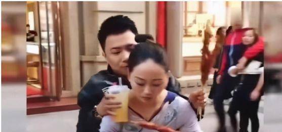 原创成都连体夫妻分手走红后名利双收无腿丈夫无情抛弃断臂妻子