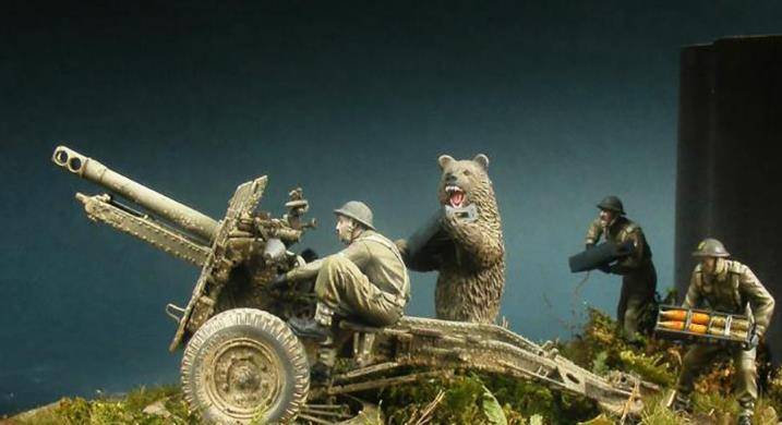 原创二战战斗熊上过战场搬炮弹还会抽烟喝酒战后被授二等兵