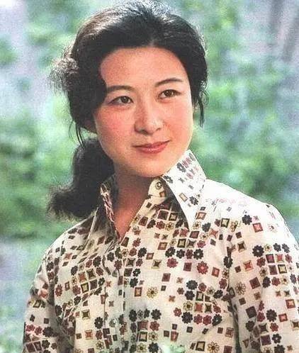 原创爱美人不爱江山王群为娶天下第一嫂王馥荔不惧被开除