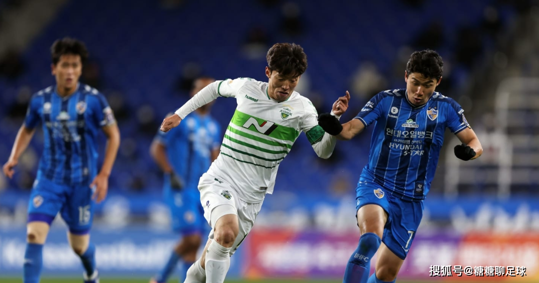 标题蔚山现代强势主场对决全北现代亚冠4强赛一触即发