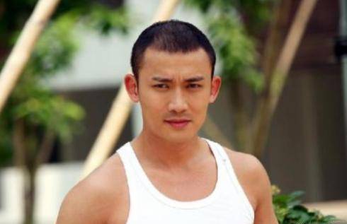 他为演"杨过"削骨,被刘亦菲嫌丑出局,37岁获刑,今再次翻红_聂远