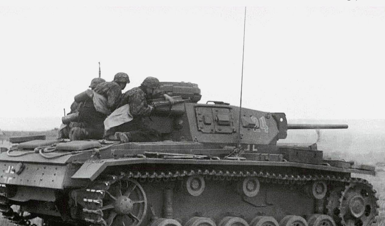 看看二战德国装甲部队那些铁疙瘩,就知道为什么他们敢挑战全世界