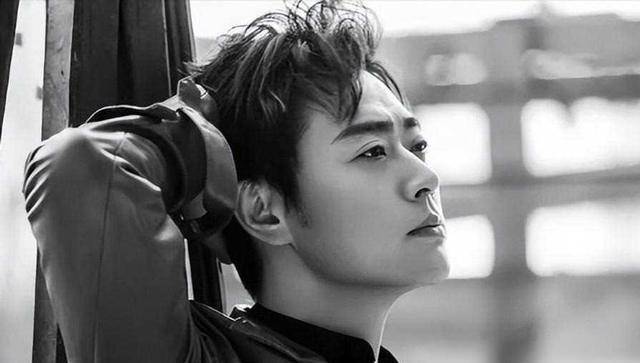 演员张桐留学时穷得吃狗粮曾多次自杀未遂妻子陪他走出低谷