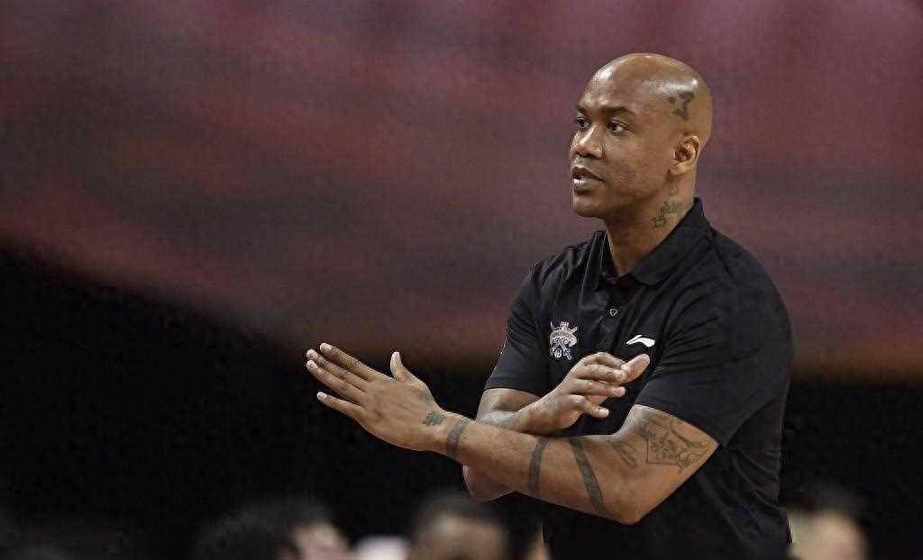 马布里:男篮主帅需要了解我们文化;让世界知名教练来当助教