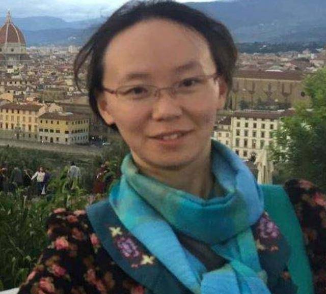 原创艺术大师陈逸飞二婚娶小29岁模特痴迷于为妻子画像过劳而亡