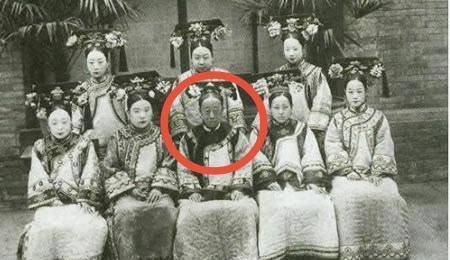 末代太后隆裕与其说是"女中尧舜",不如说"悲情女子"更加妥帖_袁世凯