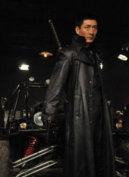 年轻时候张子健颜值不差,他也出身于一个曲艺世家,对表演也有很浓重的