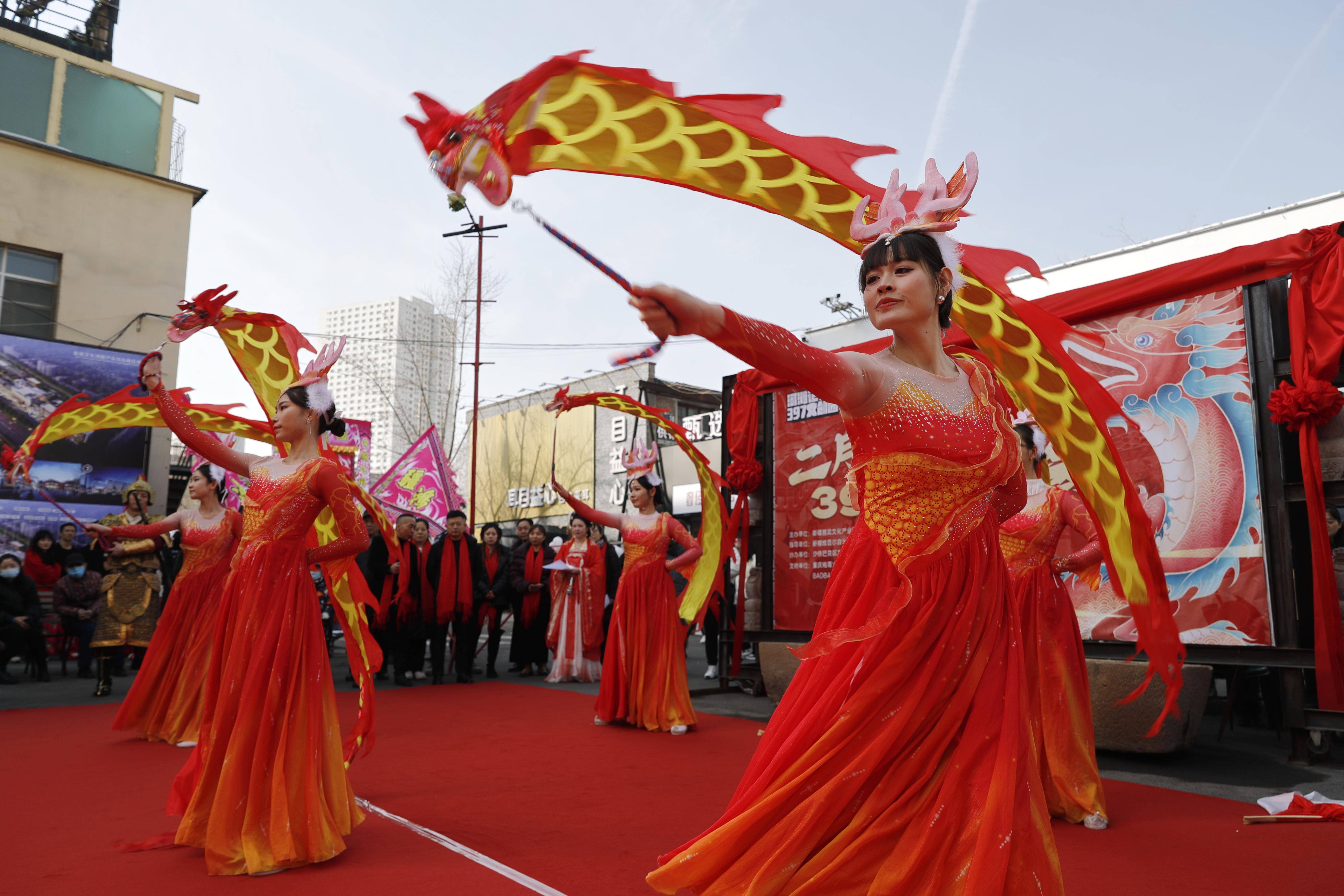 抬起一年好兆头乌鲁木齐397文创庙会带你一起龙抬头