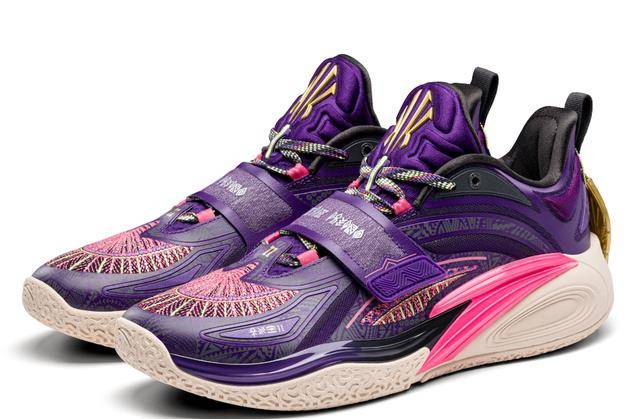 欧文与安踏首款签名鞋kai 1"artist on court"配色引发关注_设计_比赛