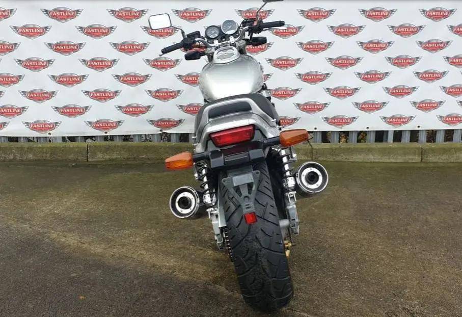 不一样的动力巡航——honda x4_搜狐汽车_搜狐网