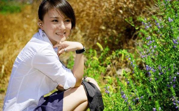 拥有甜美笑容的郑亦桐,让人看了就特别舒服,最主要的是会演戏