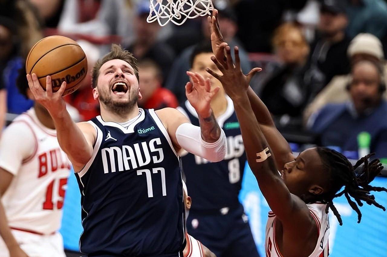 原创东契奇271214欧文14分独行侠大胜活塞豪取三连胜