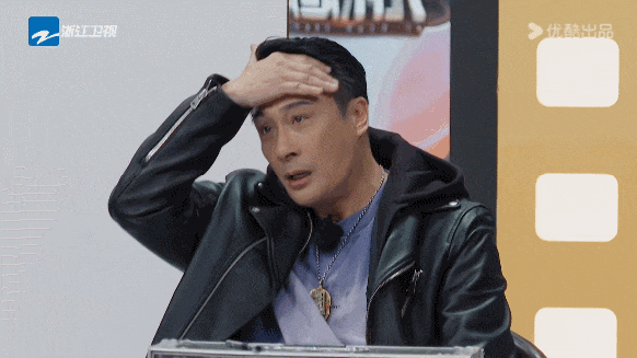 面对每一次尬演,吴镇宇的表情,就是最好的回应,也成为了观众的脸替