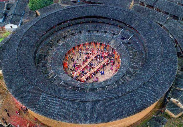 巽寮湾巽寮湾是粤东周边数百公里中海水最纯净的海湾之一,位于惠州市