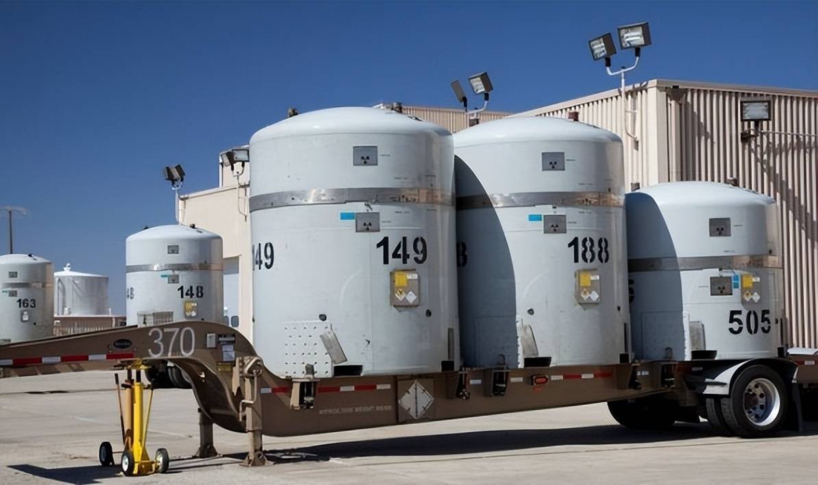 (核工业手套箱)几十年未处理的核废料,会带来哪些影响?