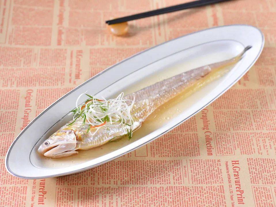 长江三鲜,就连张爱玲也曾说过,她有人生三恨,其中之一便是恨鲥鱼多刺