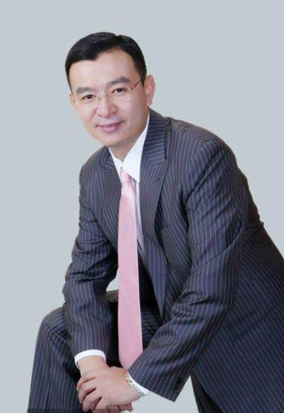 成功学大师和弟子陈安之,拜师费上百万,有人借高利贷去看演说_中国