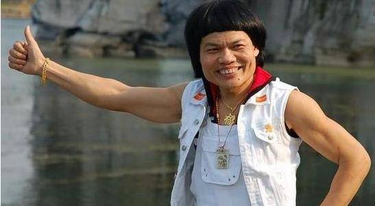 原创他是周星驰最丑配角被前妻败光家近况分手如今与3美女在一起