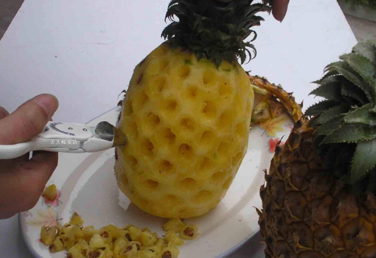 看了之后不妨调整一下浸泡菠萝的时间,再试试会不会过敏,毕竟菠萝真的