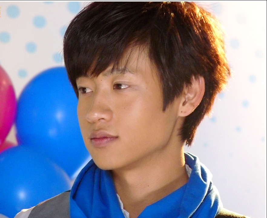 魏晨:07年快男季军,杨紫为他疯狂投票,娶大学同学,现已当爸