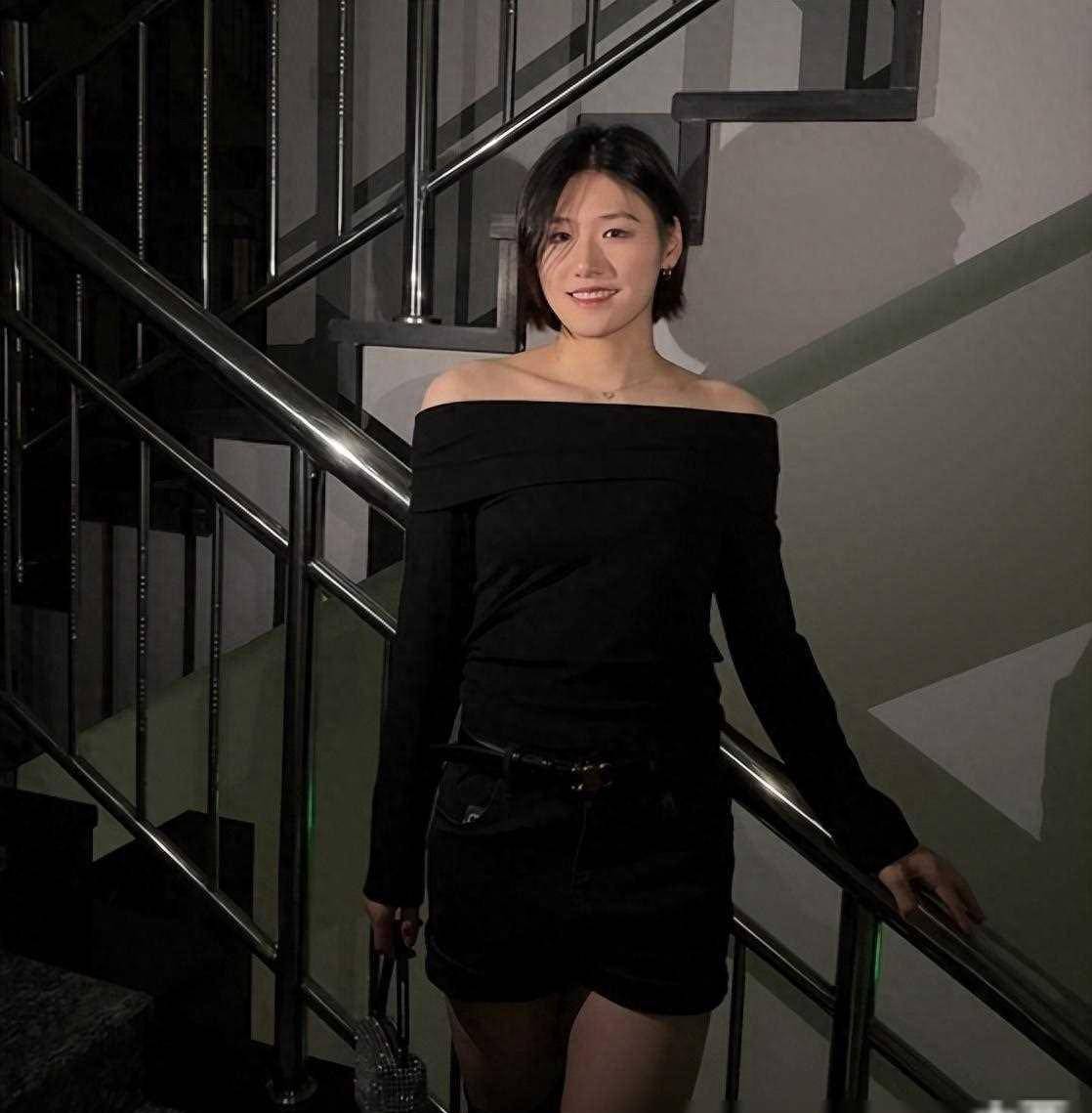 奥运冠军叶诗文,16岁大满贯,如今清华毕业,28岁越来越