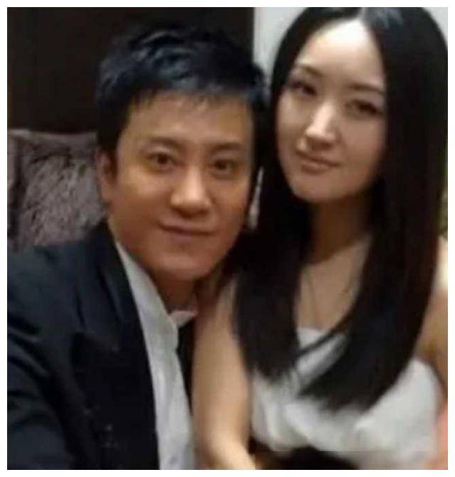 杨钰莹52岁再婚,嫁鲍国安之子鲍毅,爱情事业齐飞!_许君聪_表演_待遇