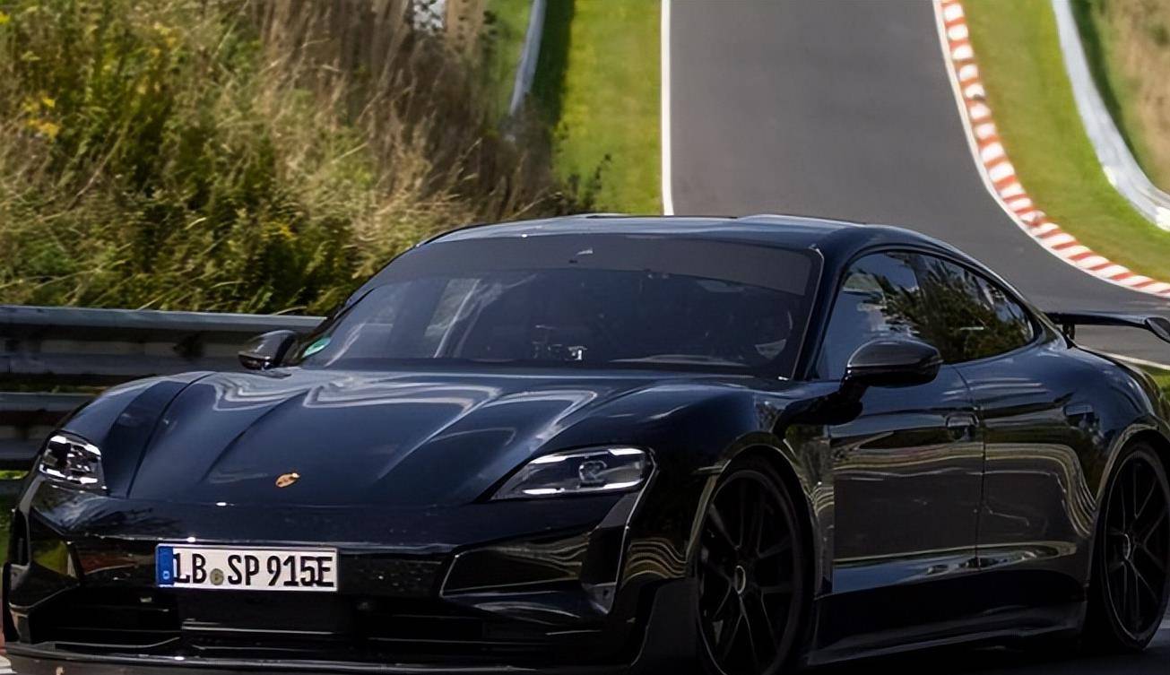 保时捷向市场"妥协",新款四门轿跑本月首发,帕拉梅拉都不香了_搜狐